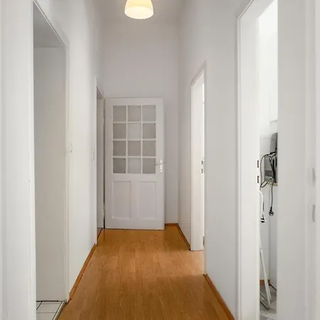 Apartment Spacious 2br Apt. Rennweg - Perfect For Longstays. *