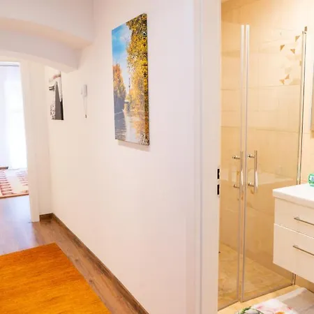Apartment Dana's Beim Augarten Vienna