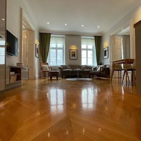 Apartment Luxury 2br Neubaugasse Vienna