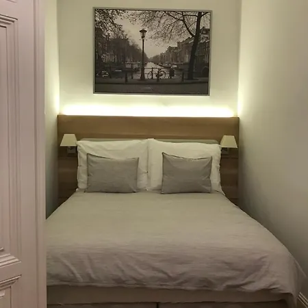 Luxury 2br Neubaugasse Apartment *