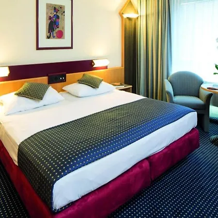 Western Amedia Hotel 4*