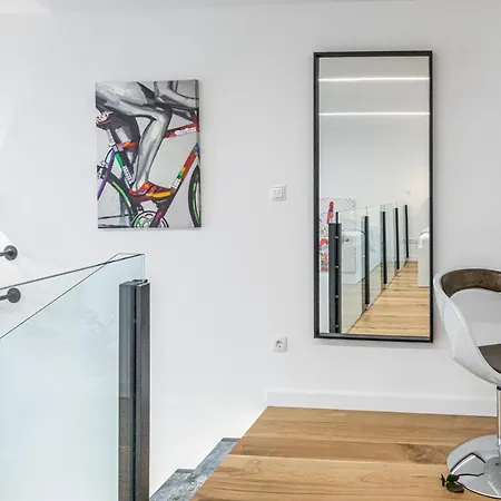 Stilvolles Trendiges Loft In Toller Lage, 