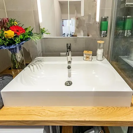Stilvolles Trendiges Loft In Toller Lage, 