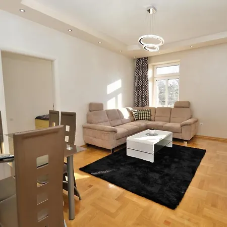 Lux Prestige Apartment