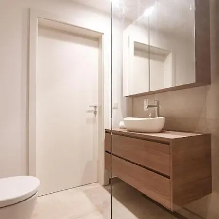 Apartament Neu Und Hell In Zentraler Ruhelage Mit Parkplatz