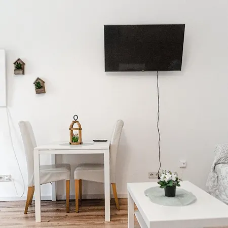 Stunning 2br Neighboring Apts.perfect For 8 Guests * Vienna