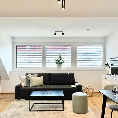 Orestaliving - Penthouse In 1020 Vienna