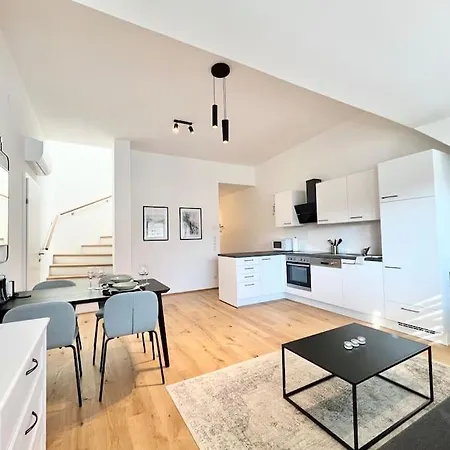 Orestaliving - Penthouse In 1020 Vienna