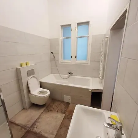 Urbanes In Apartment
