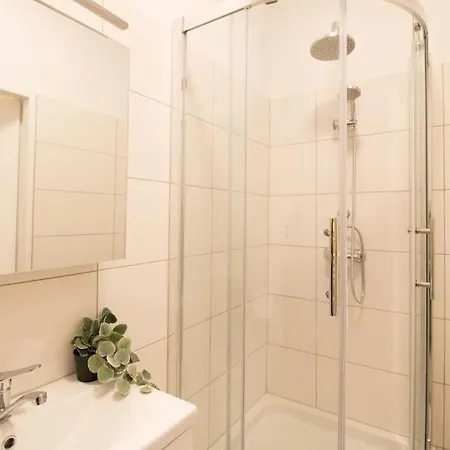 Apartment Stilvolle Urbane Auszeit L Lf19 Vienna