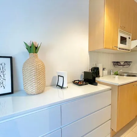 Premium With Balcony In Classy Area Apartment Vienna