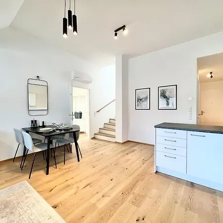 Apartment Orestaliving - Penthouse In 1020 Vienna