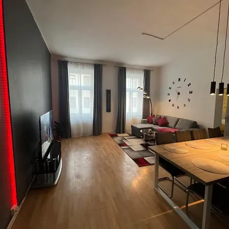 Spacious & Deluxe Big Near Prater *