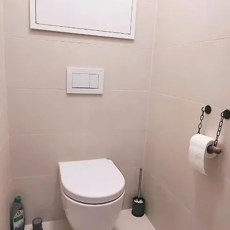 Apartament Rooftop Terrace, Free Garage Parking And Pool! *