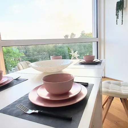 Apartament Rooftop Terrace, Free Garage Parking And Pool! Wiedeń
