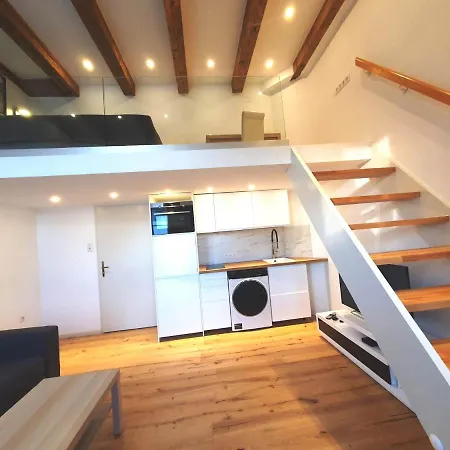 Mezzanine De Grinzing * Wenen
