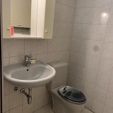 Apartment In 3 Vienna