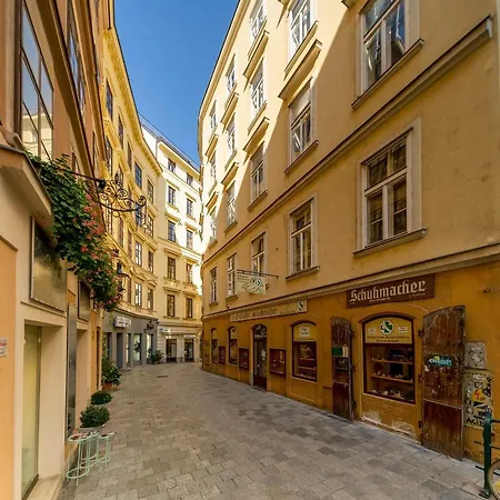 Heart Of Vienna, First District * Vienna