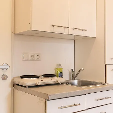 4 Great Akh - Ideal For Groups Of 19 Apartment *