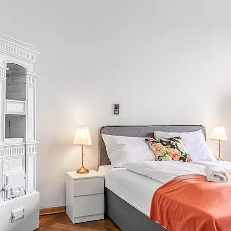 Apartment 4 Great Akh - Ideal For Groups Of 19 *