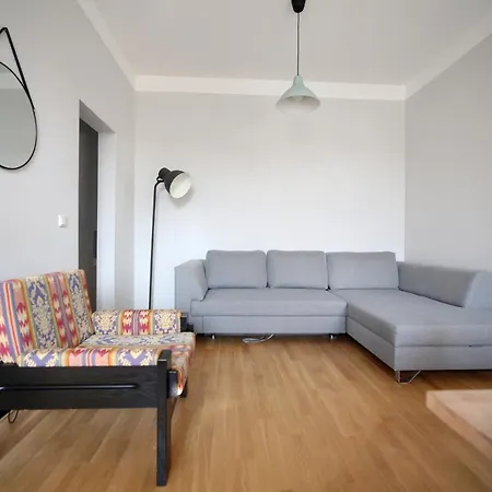 Apartmán Classic, Modern & Sunny. 7min To Vienna's Center!