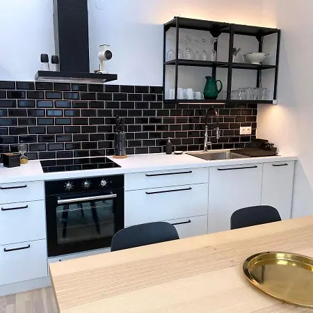 Stilvolle Dachgeschosswohnungen Mit Balkon In Innenstadt Naehe Apartment *