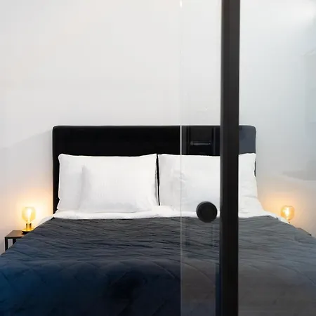 Stilvolle Dachgeschosswohnungen Mit Balkon In Innenstadt Naehe Apartment Vienna