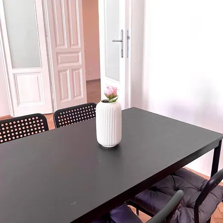 Brand New Spacious & Stylish Aptmt In City-centre Appartamento Vienna