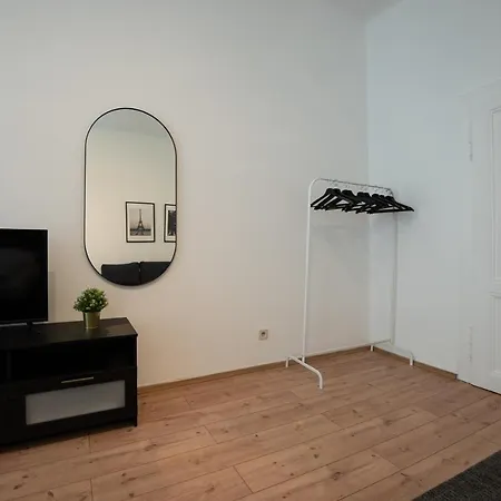 Lovely 1-bedroom Next To Praterstern Daire