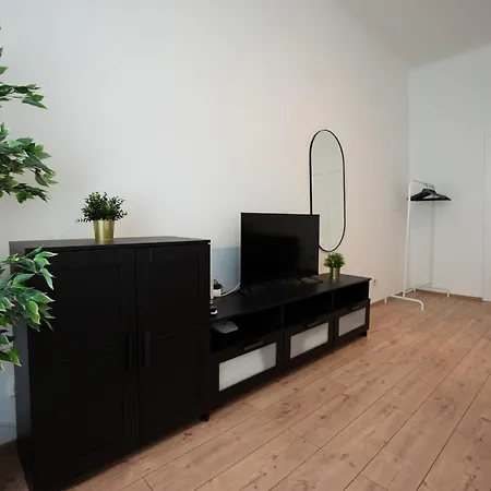 Daire Lovely 1-bedroom Next To Praterstern *