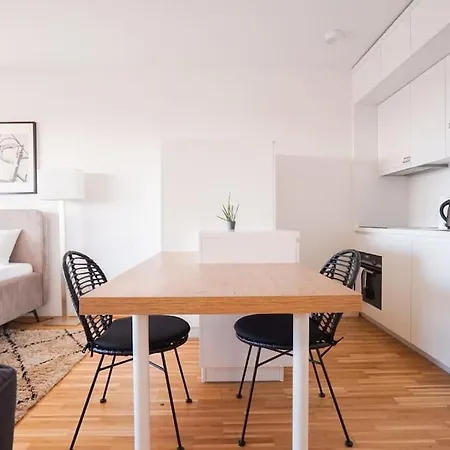 Apartment Fine With Terrace - 15 Min To Center