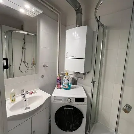 *luxurious And Spacious Family Apartment* * Vienna
