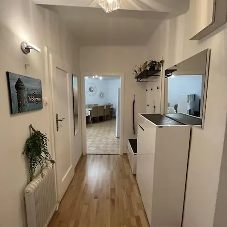 Apartment *luxurious And Spacious Family Apartment*