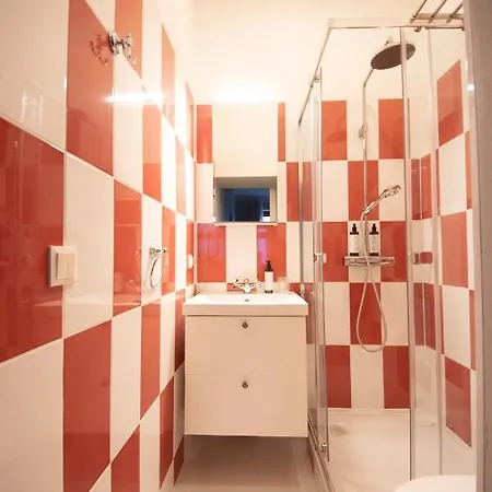 Oak House 4* Viena