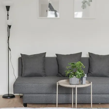 Homely - 10 Minutes To Stephansplatz Apartment *