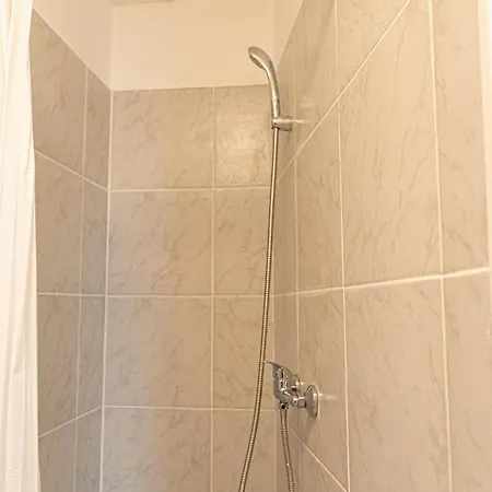 3 Standard Near Hauptbahnhof Apartment *