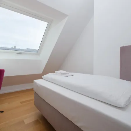 Apartament Myfavorit - Spacious Next To Puplic Transport U1 Direct Connection To Citycenter *