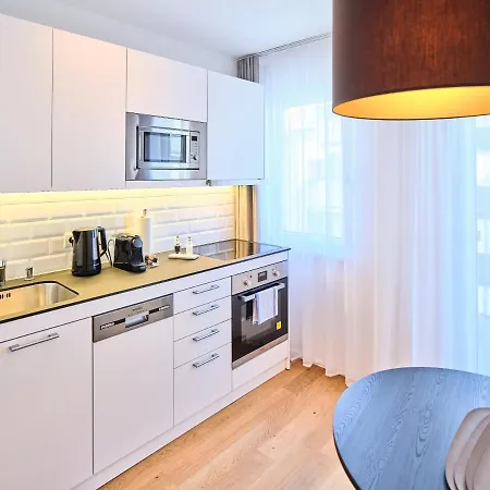 Apartament Myfavorit - Spacious Next To Puplic Transport U1 Direct Connection To Citycenter