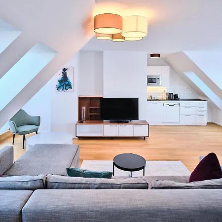 Myfavorit - Spacious Next To Puplic Transport U1 Direct Connection To Citycenter Viena
