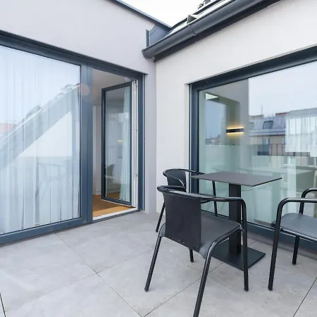 Apartament Myfavorit - Spacious Next To Puplic Transport U1 Direct Connection To Citycenter *