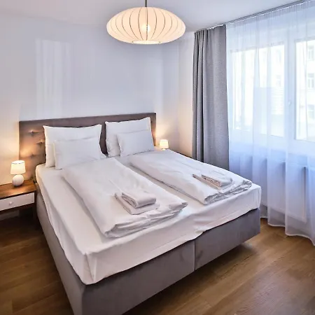 Myfavorit - Spacious Next To Puplic Transport U1 Direct Connection To Citycenter Apartament *