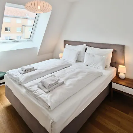 Myfavorit - Spacious Next To Puplic Transport U1 Direct Connection To Citycenter Viena