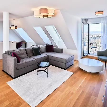 Myfavorit - Spacious Next To Puplic Transport U1 Direct Connection To Citycenter *