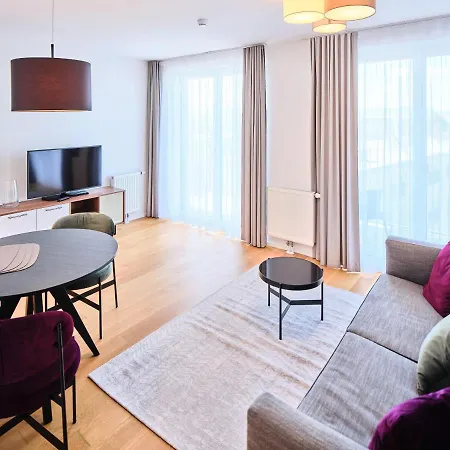 Myfavorit - Spacious Next To Puplic Transport U1 Direct Connection To Citycenter Apartament *