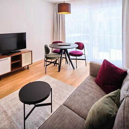 Apartament Myfavorit - Spacious Next To Puplic Transport U1 Direct Connection To Citycenter