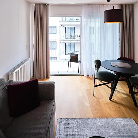 Myfavorit - Spacious Next To Puplic Transport U1 Direct Connection To Citycenter Apartament *