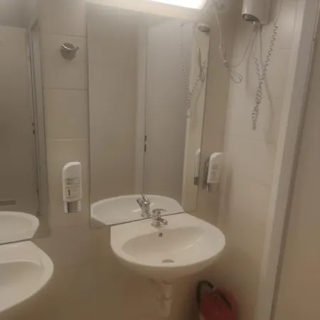 Ch-hostel Hostal