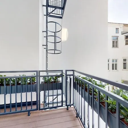 Alon Homes - Premium Center