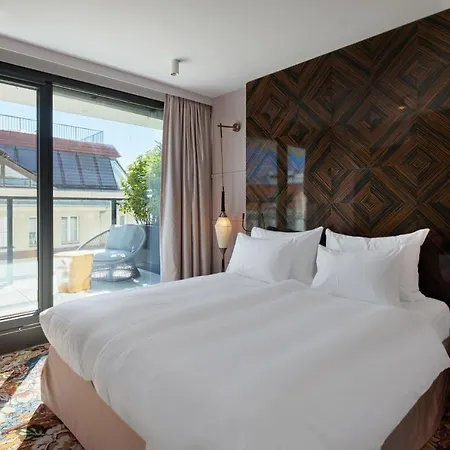 Hotel Topazz & Lamee
