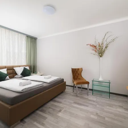 Rare Hidden 1bd Gem On Shopping Street Near Schoenbrunn W Lift Access Apartment *